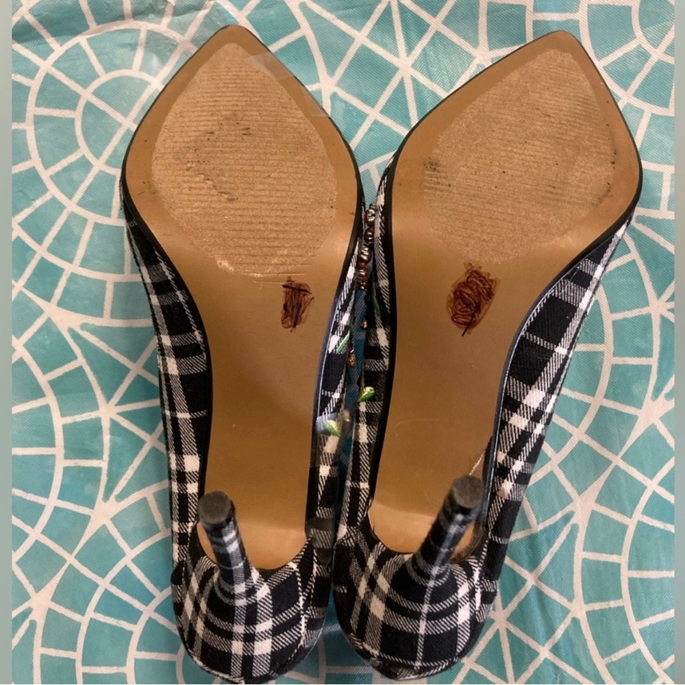Vintage RARE Betsey Johnson “Rayne” pointed toe heels. - Picture 5 of 5